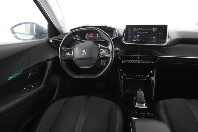 Peugeot 2008 image 9