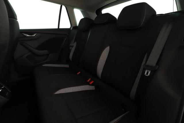 Skoda Kamiq image 9