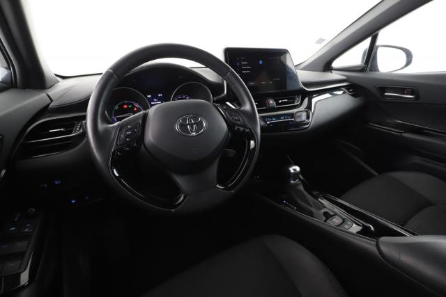 Toyota C-Hr image 1
