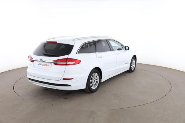 Ford Mondeo image 7