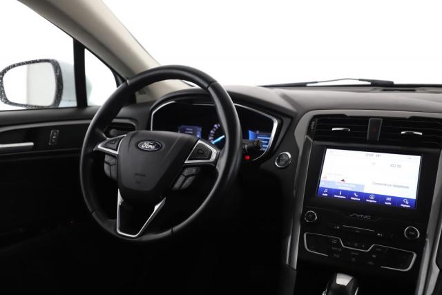 Ford Mondeo image 8