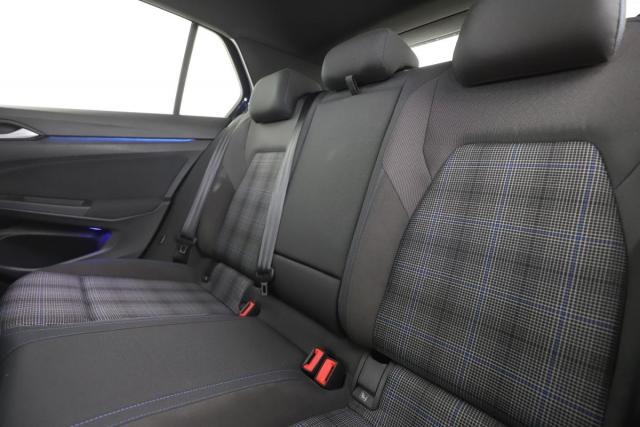 Volkswagen Golf image 8