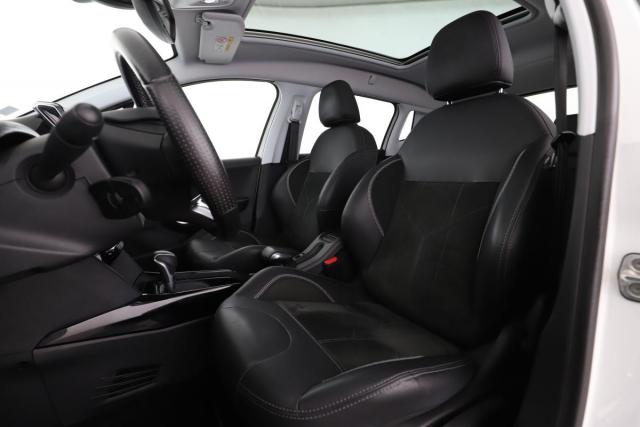 Peugeot 2008 image 4