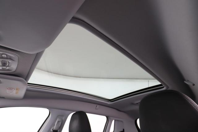 Peugeot 2008 image 2