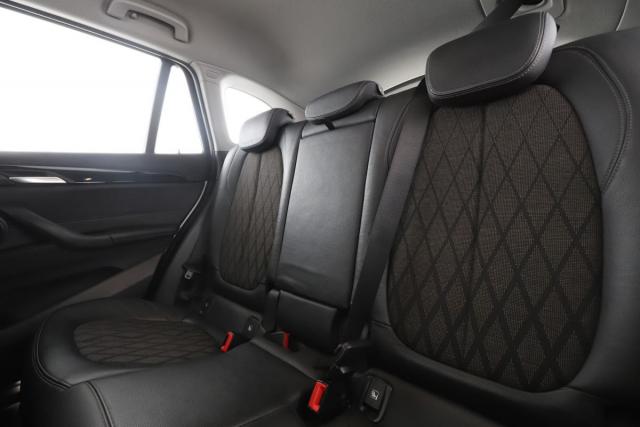 Bmw X1 image 8