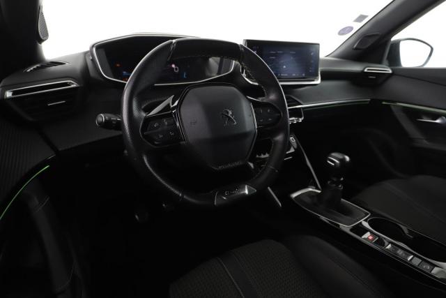 Peugeot 2008 image 6
