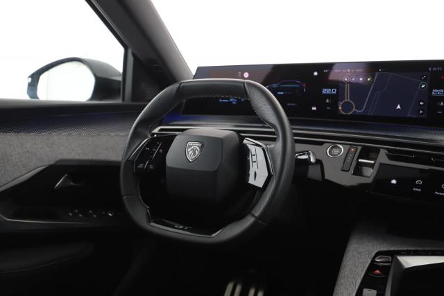 Peugeot 3008 image 3