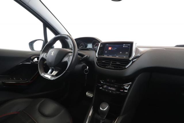 Peugeot 208 image 2