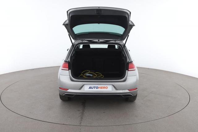 Volkswagen Golf image 7