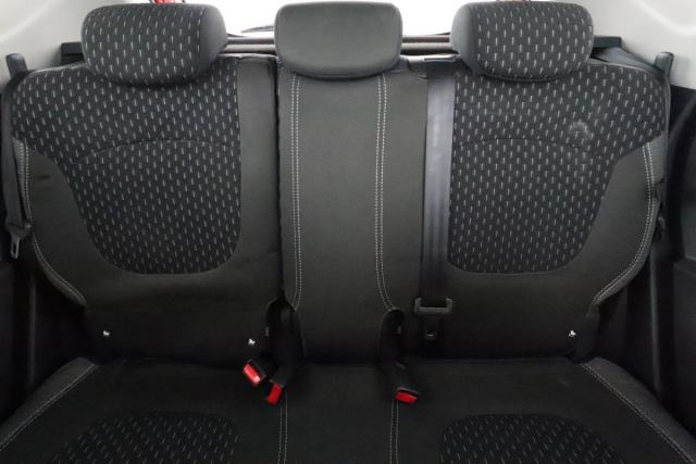 Renault Captur image 2