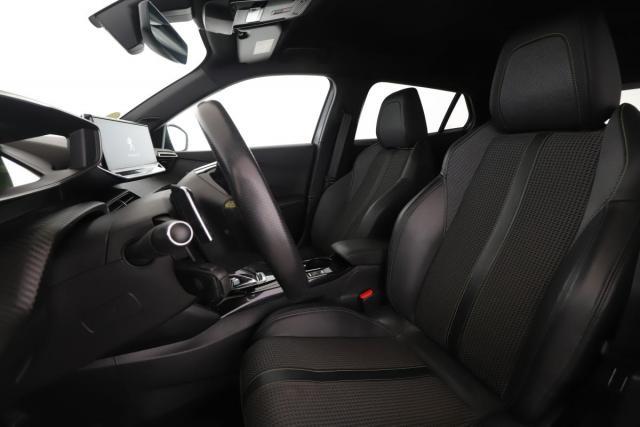 Peugeot 2008 image 3