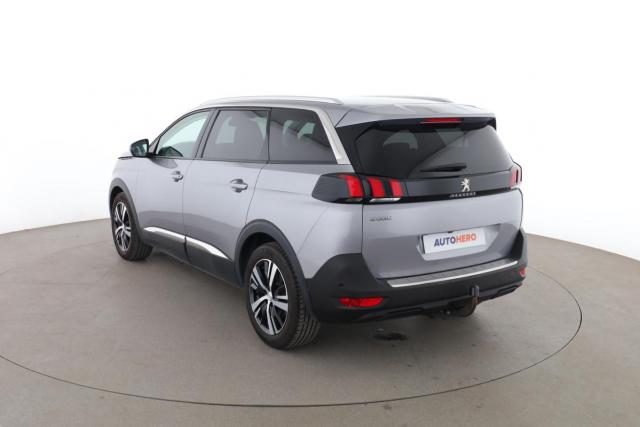 Peugeot 5008 image 1