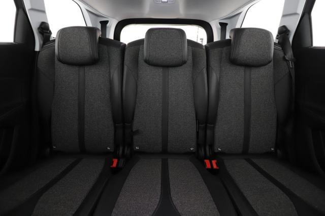 Peugeot 5008 image 8