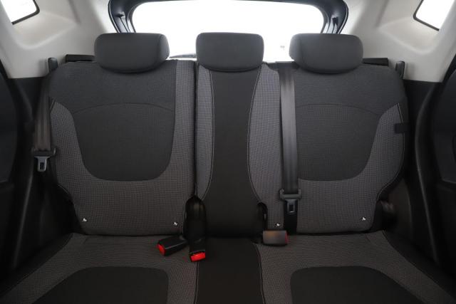 Renault Captur image 1