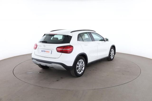 Mercedes Benz Gla image 4