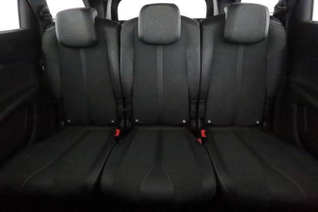 Peugeot 5008 image 5