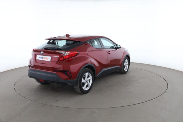 Toyota C-Hr image 3