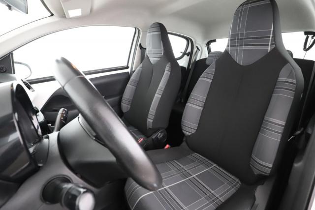 Peugeot 108 image 1