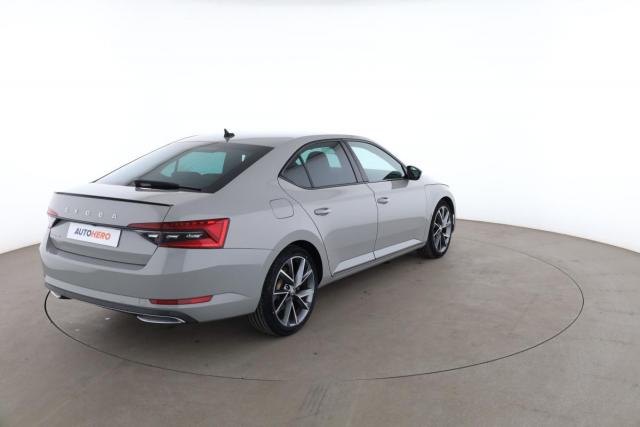 Skoda Superb image 7