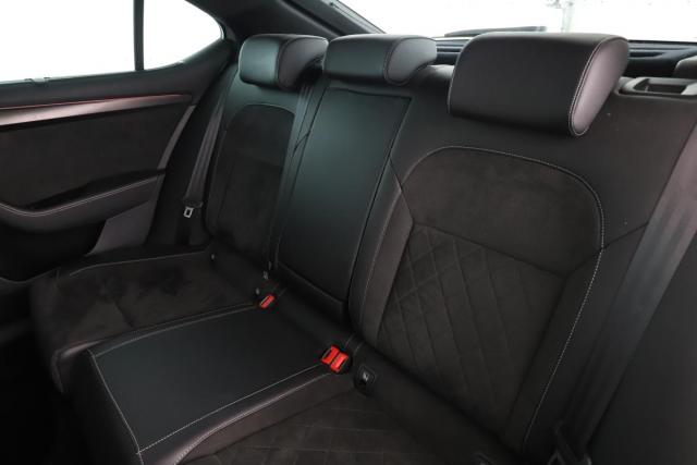 Skoda Superb image 9