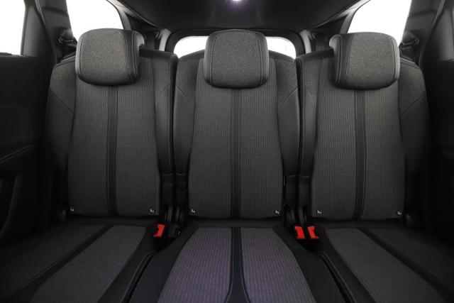 Peugeot 5008 image 3