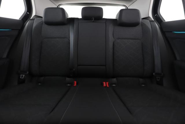 Volkswagen Golf image 6
