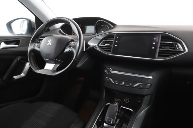 Peugeot 308 image 1
