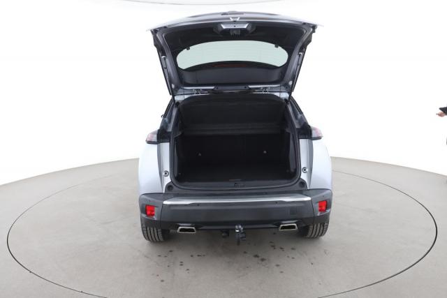 Peugeot 2008 image 8
