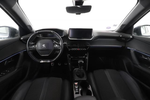 Peugeot 2008 image 1