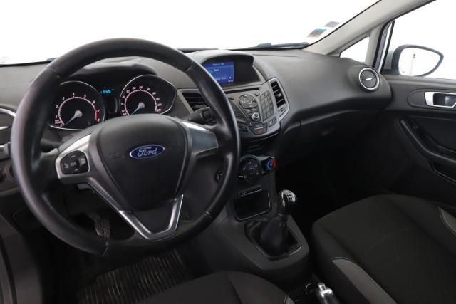 Ford Fiesta image 2