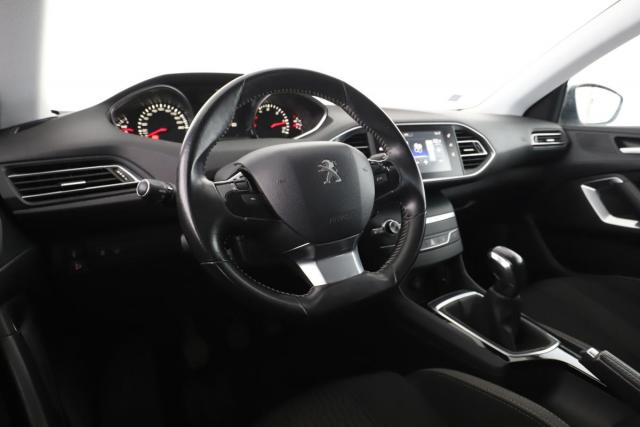 Peugeot 308 image 7