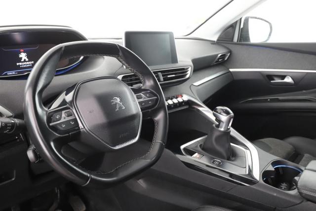 Peugeot 3008 image 2