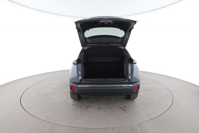 Peugeot 2008 image 8