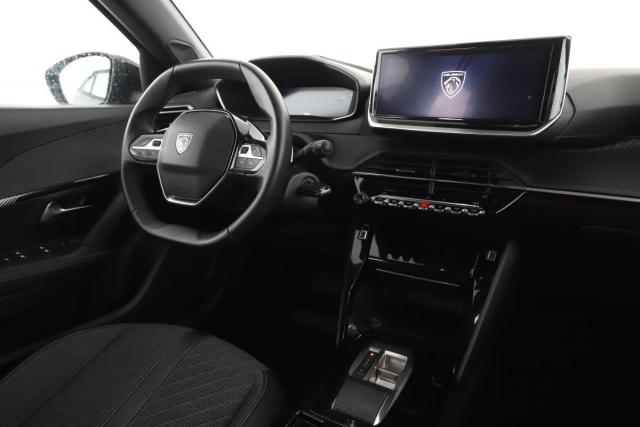 Peugeot 2008 image 6