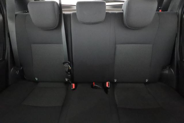 Toyota Yaris image 2