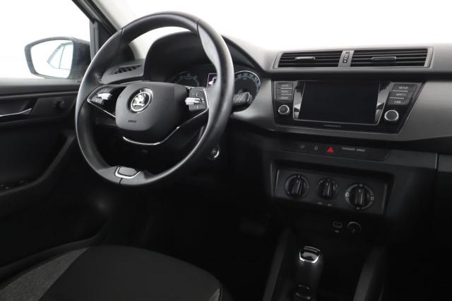 Skoda Fabia image 8