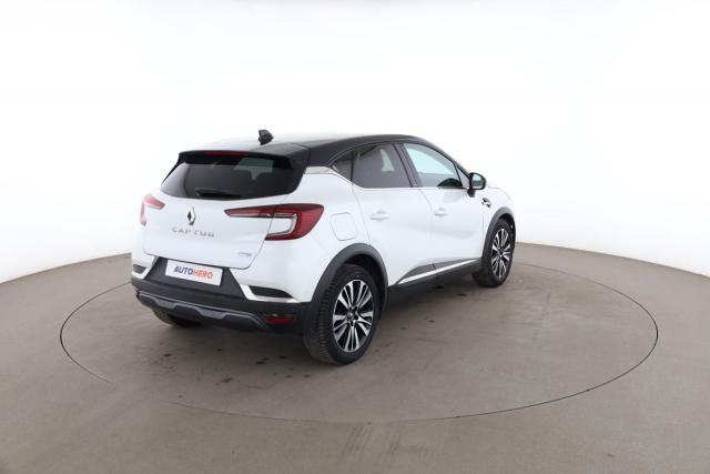 Renault Captur image 8