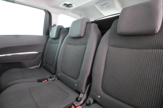 Peugeot 5008 image 4