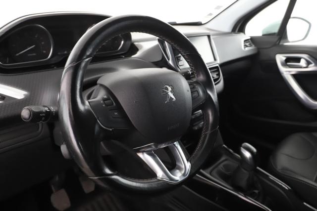 Peugeot 2008 image 6