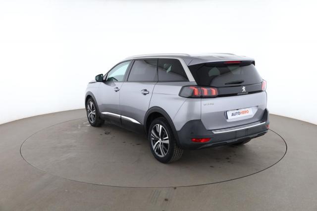 Peugeot 5008 image 1