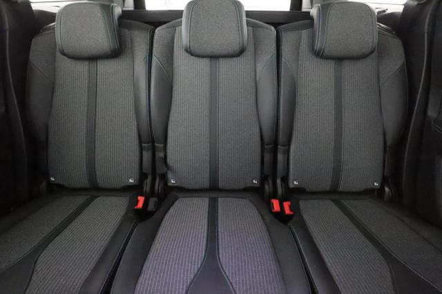 Peugeot 5008 image 8