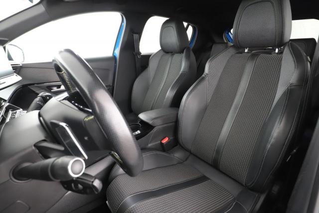 Peugeot 208 image 9