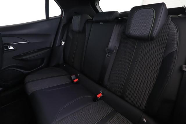 Peugeot 2008 image 1
