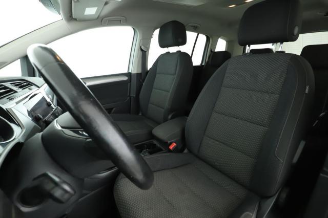Volkswagen Touran image 1