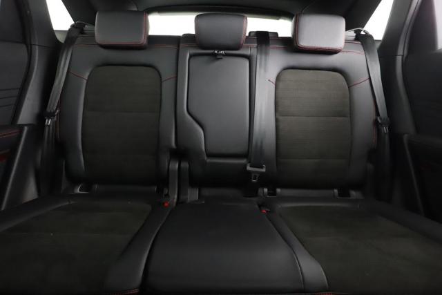 Ford Kuga image 8