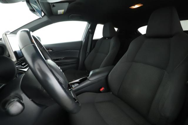 Toyota C-Hr image 3