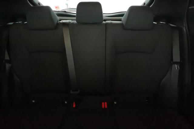 Toyota C-Hr image 6