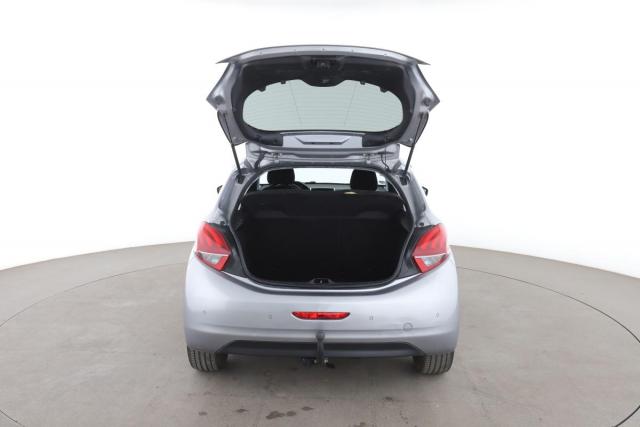 Peugeot 208 image 3