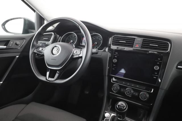 Volkswagen Golf image 1