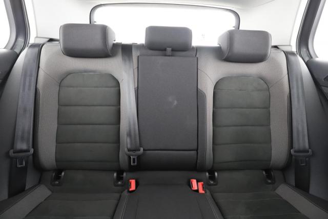 Volkswagen Golf image 7